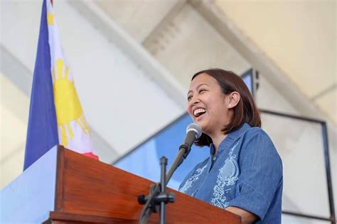 makaticitysupport@healthcert.ph|Makati City launches online health certificate system .